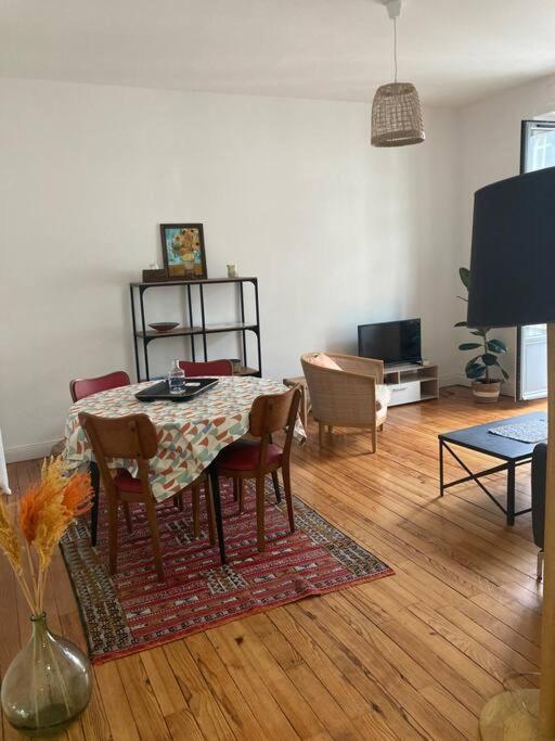 A 2 Pas Du Chateau Apartment