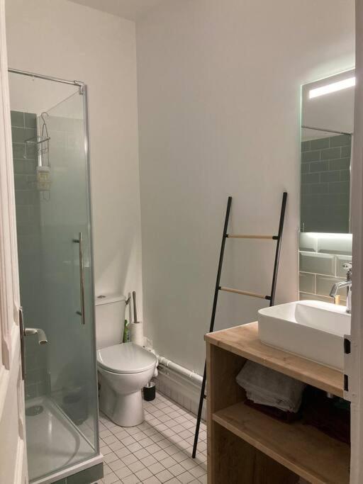 A 2 Pas Du Chateau Apartment *